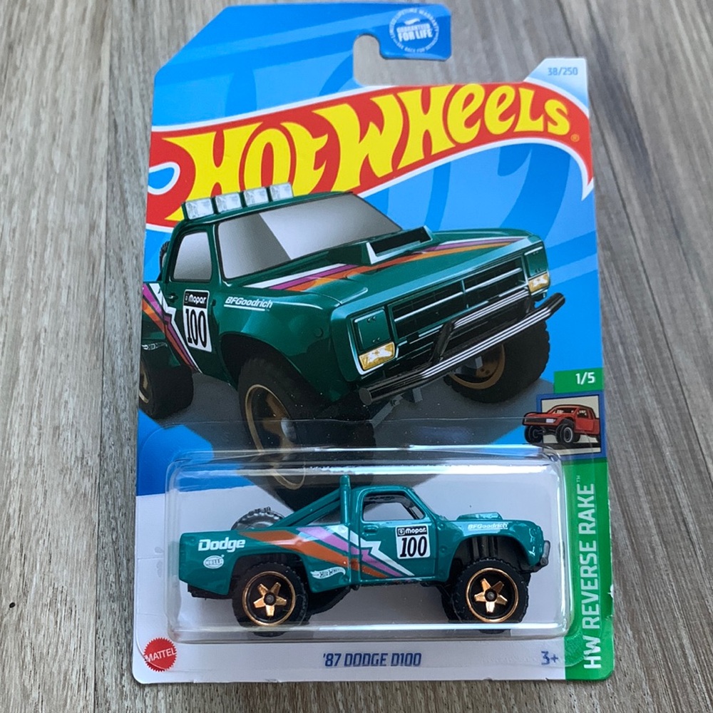 Hot Wheels 1987 Dodge D100 Pickup 1980s 80s Truck HotWheels New 2024
